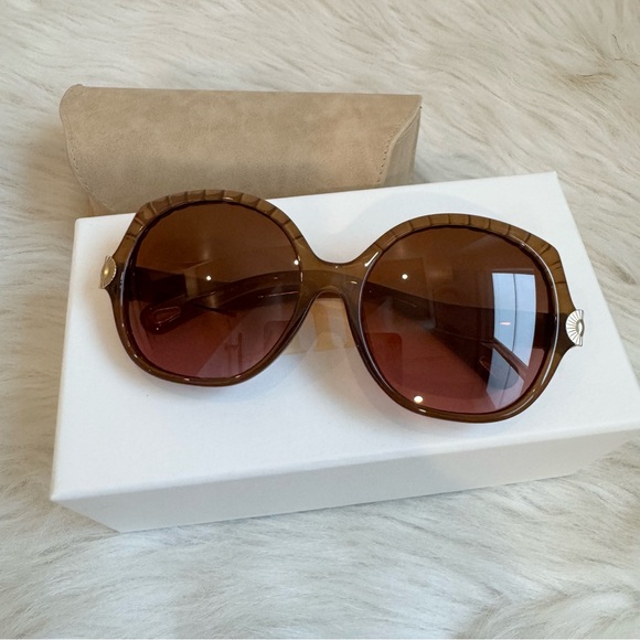Authentic Chloe oversized sunglasses - Picture 10 of 10